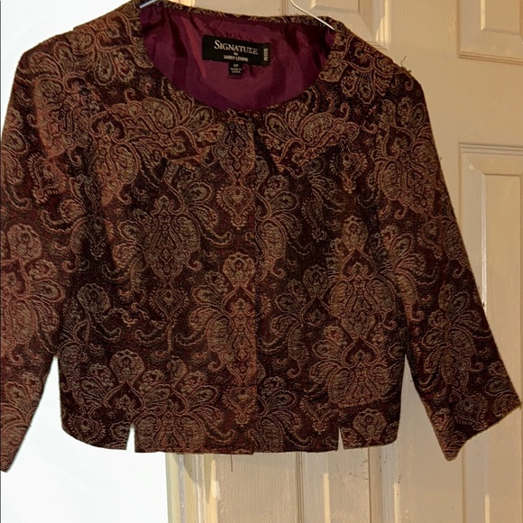 Signature Burgundy Paisley Blazer - Picture 6 of 6